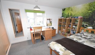 Hoveton - 3 Bedroom Town House