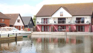 Horning - 4 Bedroom Town House