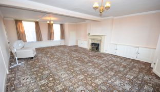 Beccles - 5 Bedroom Town House