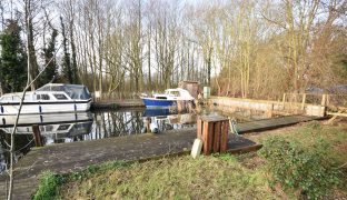 Wayford Bridge - Mooring Plot