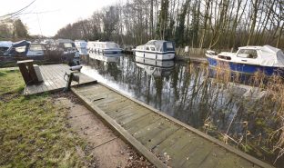 Wayford Bridge - Mooring Plot