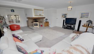 Wroxham - 5 Bedroom Detached House