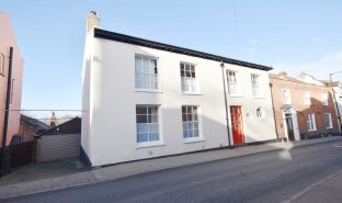 Beccles - 5 Bedroom Town House