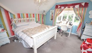 Wroxham - 5 Bedroom Detached House