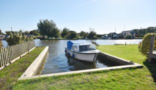 Potter Heigham - 2 Bedroom Detached Bungalow