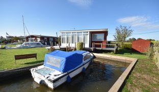 Potter Heigham - 2 Bedroom Detached Bungalow