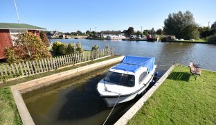 Potter Heigham - 2 Bedroom Detached Bungalow