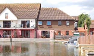 Horning - 3 Bedroom Town House