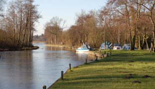 Sutton Staithe - 2 Bedroom Cottage