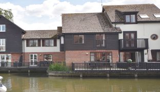 Wroxham - 3 Bedroom Town House