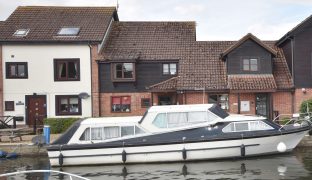 Wroxham - 3 Bedroom Town House