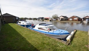 SOLD Repps with Bastwick - Mooring plot