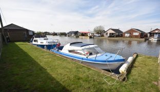 SOLD Repps with Bastwick - Mooring plot