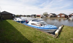 SOLD Repps with Bastwick - Mooring plot