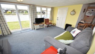 Repps with Bastwick - 2 Bedroom Detached bungalow