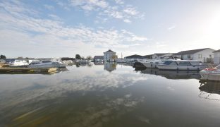 Potter Heigham - Mooring plot