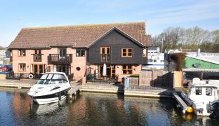 Wroxham - 3 Bedroom Town house