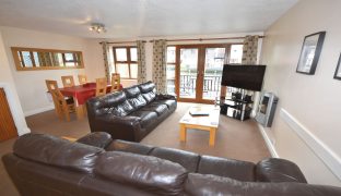 Wroxham - 3 Bedroom Town house