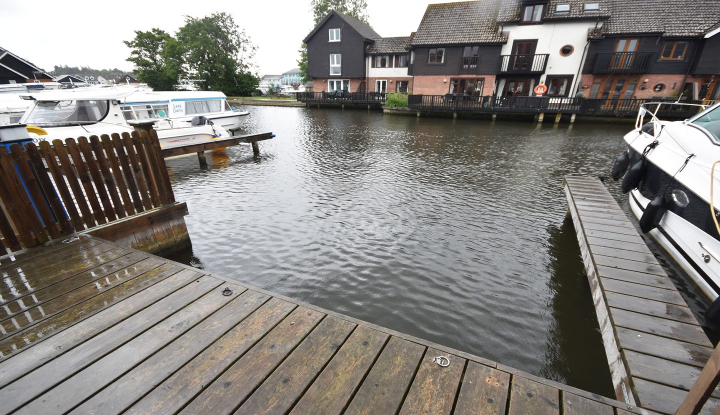 3 bedroom town house, Wroxham Waterside Estate Agents