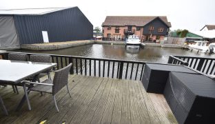 Wroxham - 3 Bedroom Town house