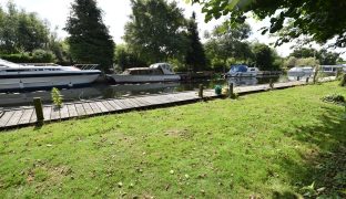 Wayford Bridge - Mooring Plot