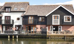 Wroxham - 3 Bedroom Town house