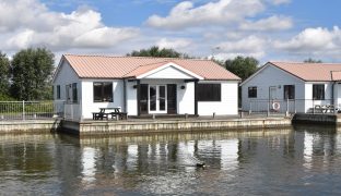 Potter Heigham - 3 Bedroom Detached bungalow