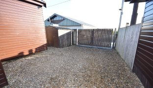 Brundall - 2 Bedroom detached bungalow
