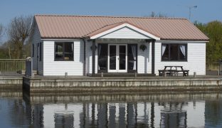 Potter Heigham - 3 Bedroom Detached bungalow