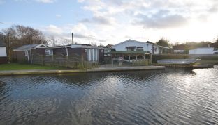 Hoveton - 2 Bedroom Detached bungalow