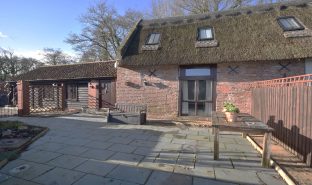 Ludham - 2 Bedroom Barn conversion