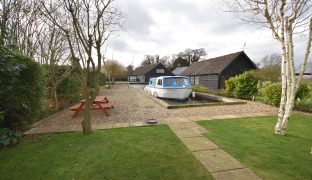 Hoveton - 3 Bedroom Detached house