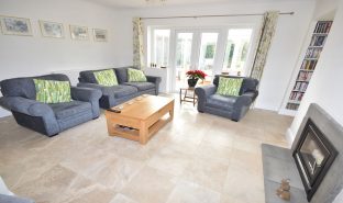 Hoveton - 3 Bedroom Detached house