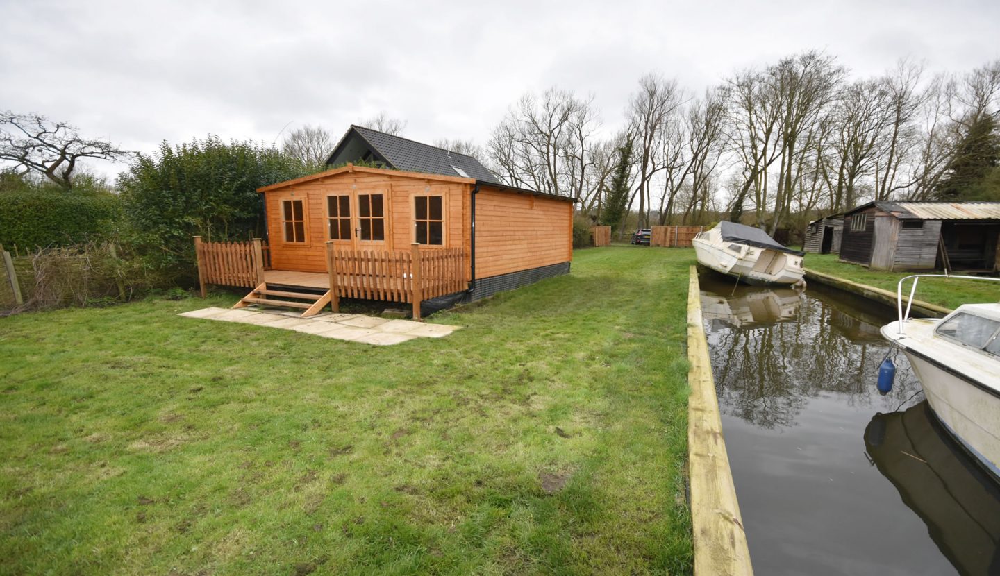 Mooring Plot, Thorpe St Andrew, Norwich Waterside Estate Agents