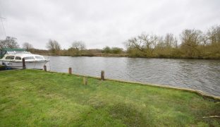 Thorpe St Andrew - Mooring plot