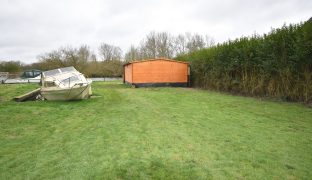Thorpe St Andrew - Mooring plot