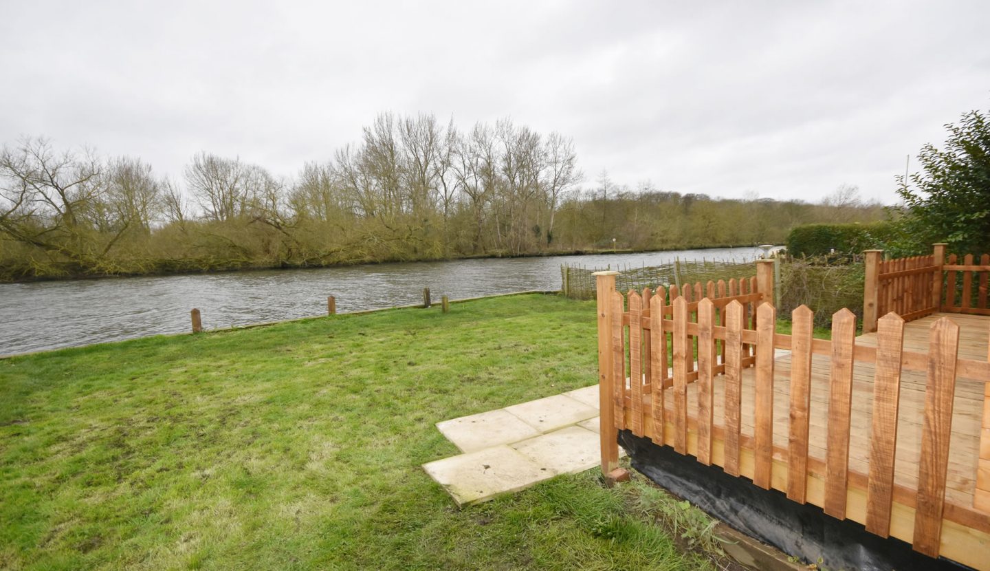 Mooring Plot, Thorpe St Andrew, Norwich Waterside Estate Agents