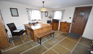 Repps with Bastwick - 4 Bedroom 3 bedroom cottage with 1 bedroom annexe