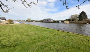 Potter Heigham - 2 Bedroom Detached bungalow