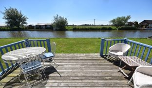 Potter Heigham - 3 Bedroom Detached bungalow