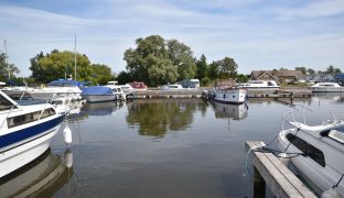 Potter Heigham - Mooring plot