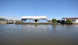 Potter Heigham - 3 Bedroom Detached bungalow