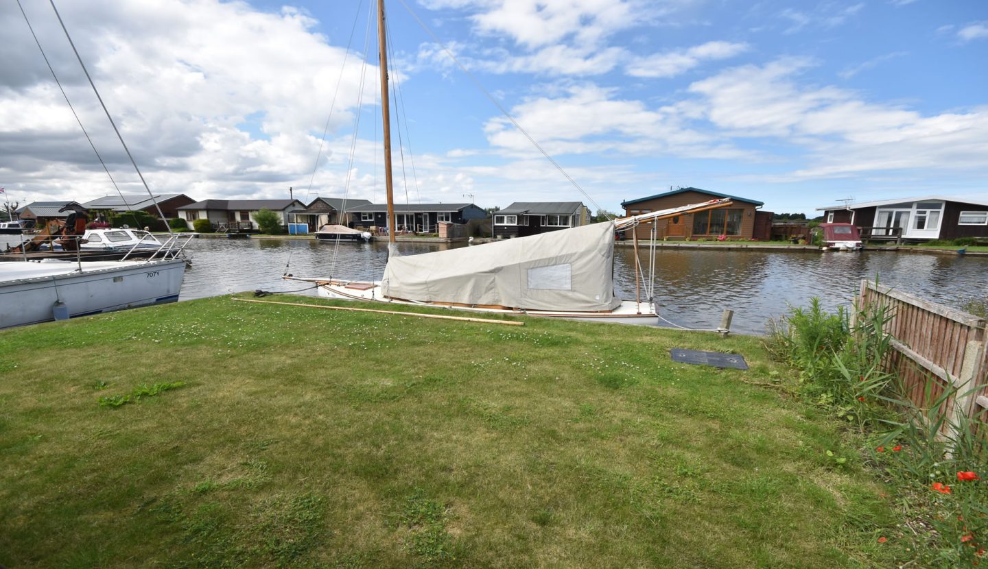 Mooring Plot, Potter Heigham Waterside Estate Agents