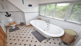 Wroxham - 2 Bedroom Detached house