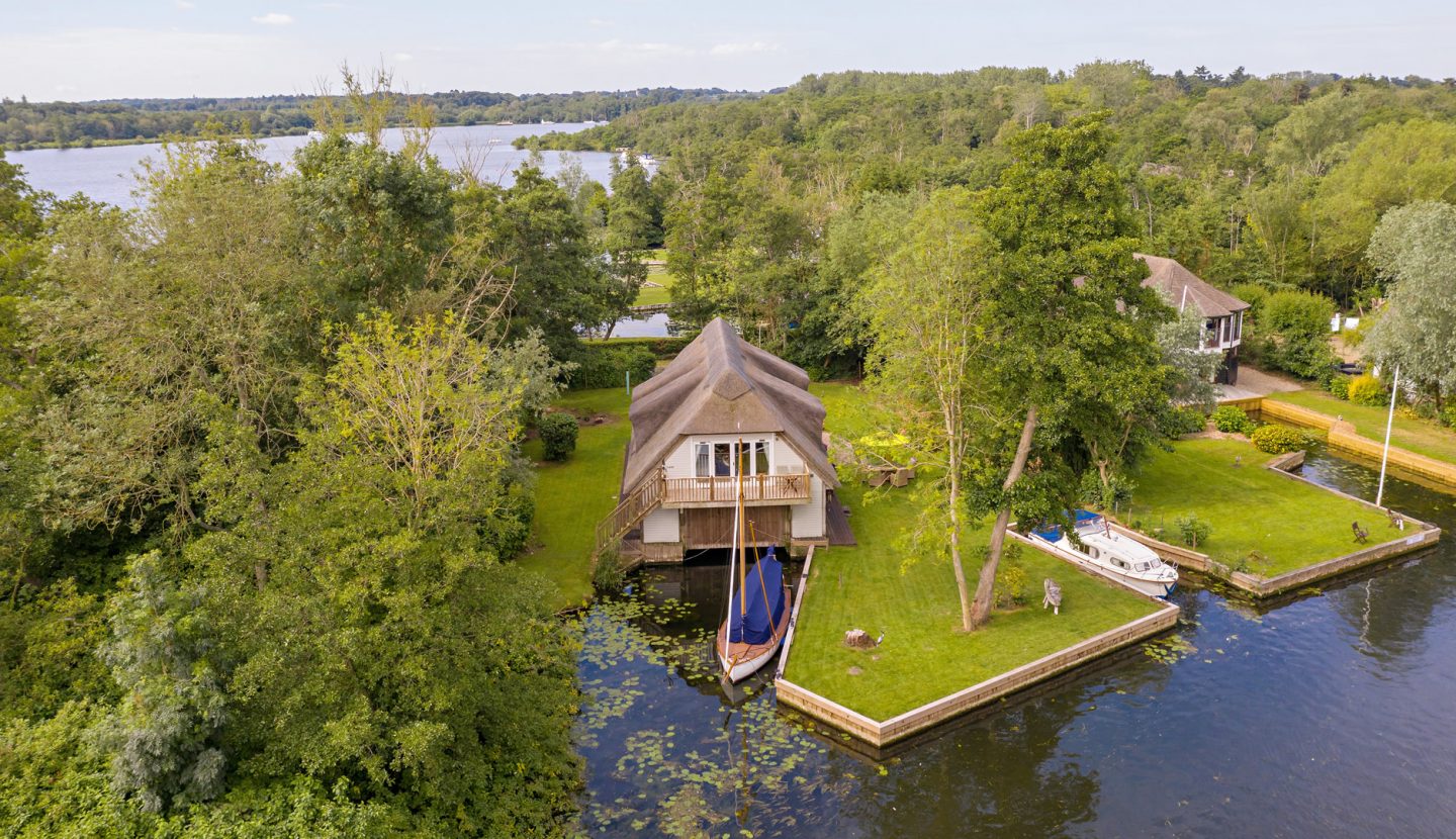 3 bedroom detached house, Wroxham Waterside Estate Agents