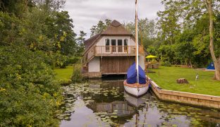 Wroxham - 2 Bedroom Detached house