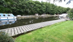 Wayford Bridge - Mooring plot