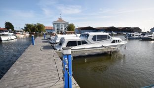 Potter Heigham - Mooring Plot