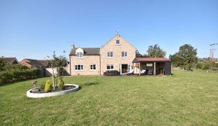 Martham - 7 Bedroom Detached house