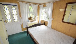 Repps with Bastwick - 2 Bedroom Detached bungalow